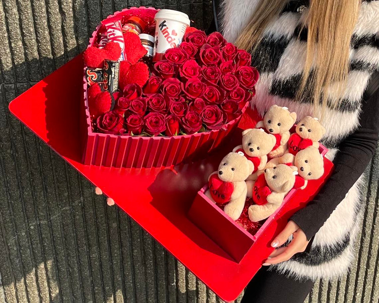 باکس گل رز و شکلات ولنتاین ارسال گل در تهران