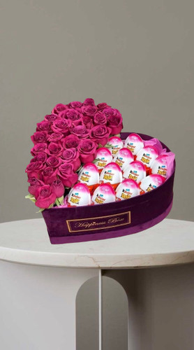 باکس گل رز صورتی قلبی وگل های رز هلندی وشکلات خارجی برای تولدوولنتاین