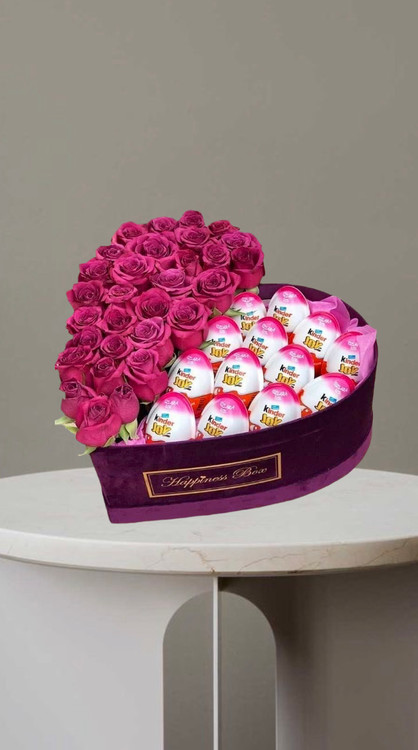 باکس گل رز صورتی قلبی وگل های رز هلندی وشکلات خارجی برای تولدوولنتاین