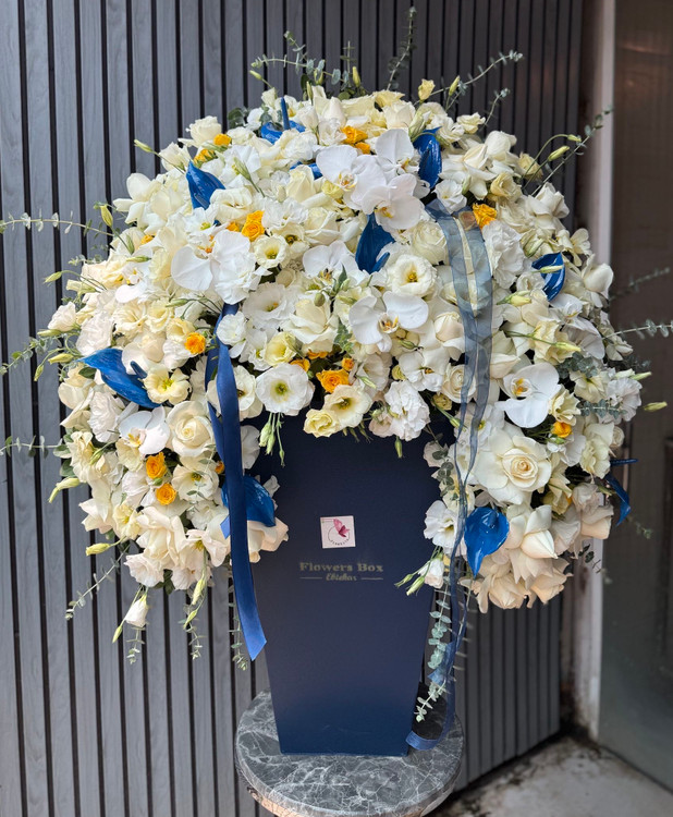 باکس گل ویژه تبریک و مراسم | گلفروشیآنلاین فلورسا