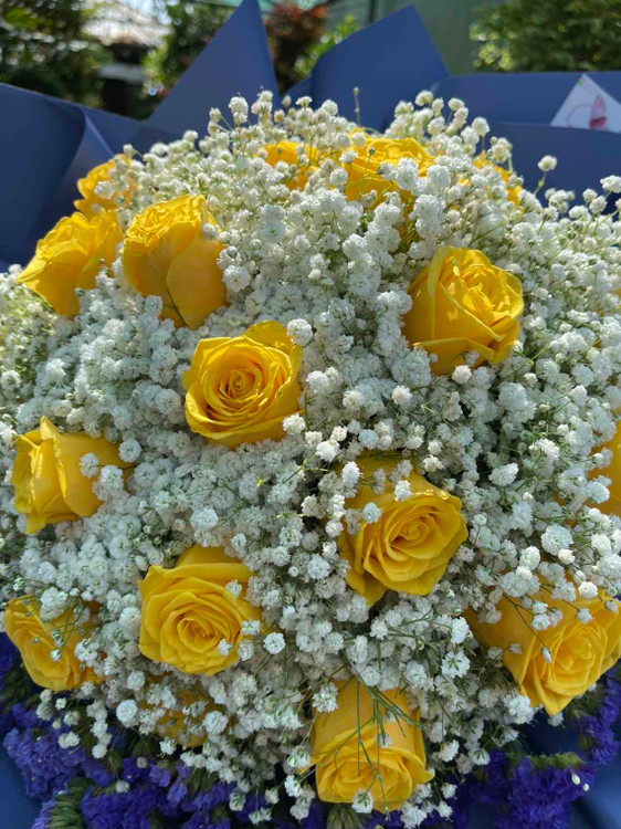 خرید آنلاین دسته گل رز برای تبریک تولد