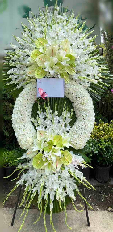 سفارش انلاین تاج گل تسلیت و ختم در تهران با کیفیت بالا و قیمت مناسب